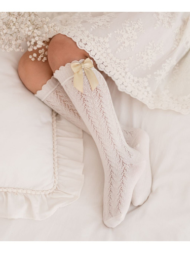 Dziecięce podkolanówki ażurowe z kokardką 1382 – Milena, ecru