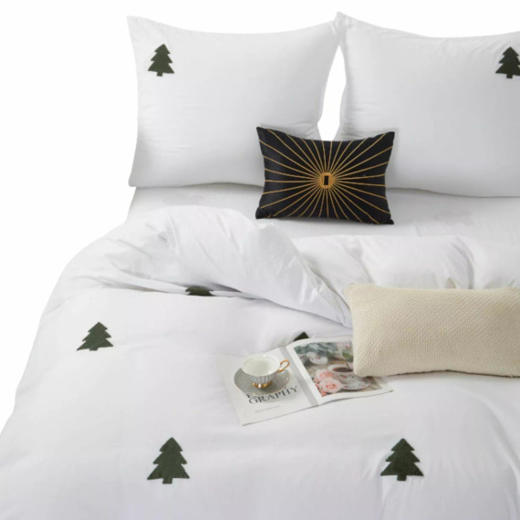 Świąteczna pościel z mikrofibry z motywem zielona choinki Cuty Christmas– Spod Igły i Nitki, zapięcie na zamek