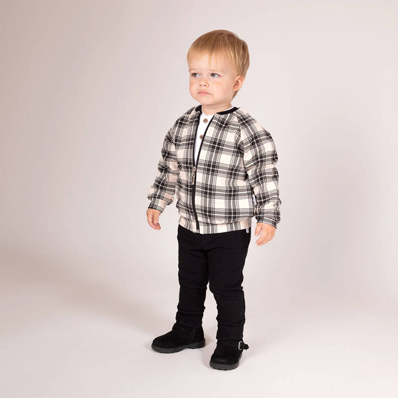 169561 Mix Spodnie dresowe Nicol - czarny