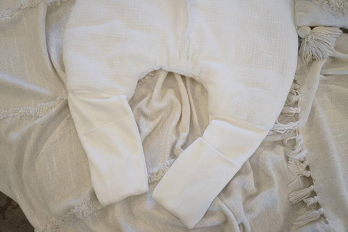Muślinowy Śpiworek do spania z nogawkami Belisima- ecru 