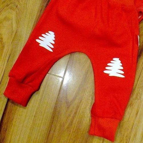 Spodnie świąteczne z choinką Moocha czerwony 