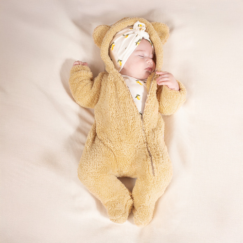 212055 Tola Czapeczka turban Nicol