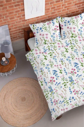 5634 A Detexpol Pastel Flowers biała w polne kwiaty niebiesko-różowe pościel flanelowa bawełniana, miękka i przytulna