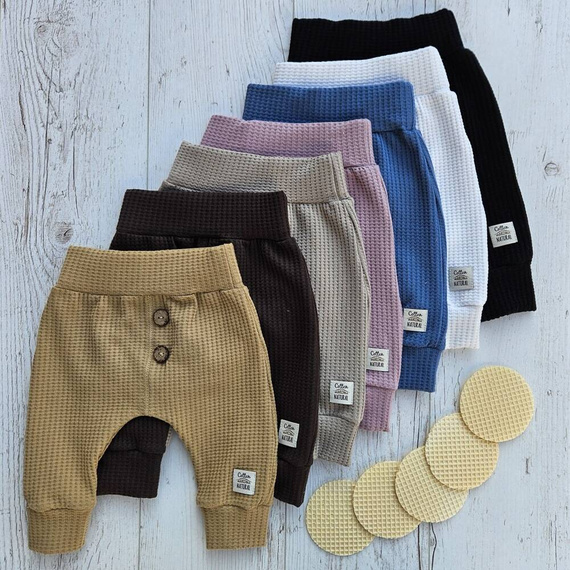 Spodnie niemowlęce dresowe "Natural Waffel" Makoma black