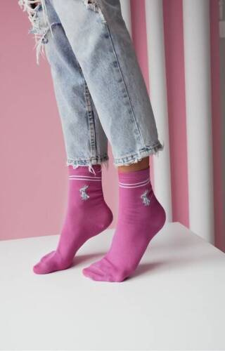 0200-088 Króliczki z paskami Skarpety damskie prążek Milena - fuksja