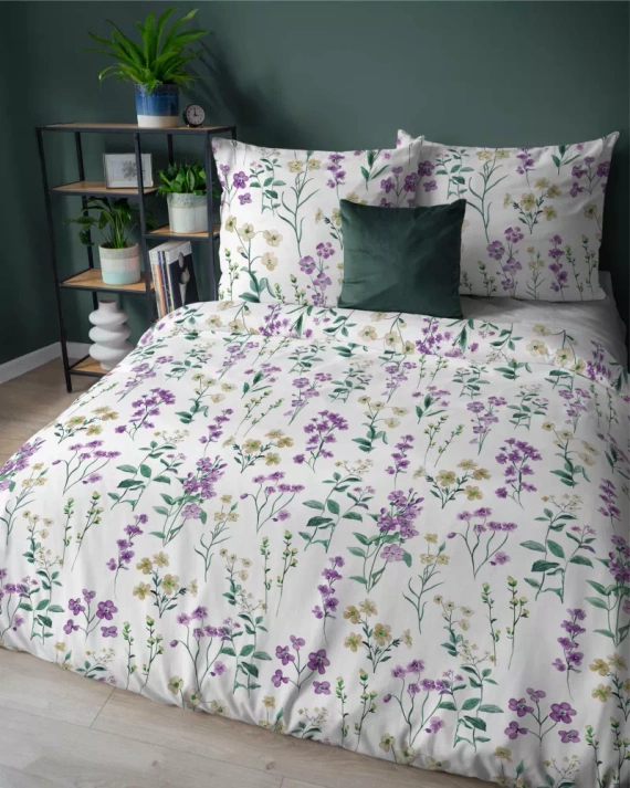 5634 B Detexpol Pastel Flowers biała w polne kwiaty fioletowo-żółte pościel flanelowa bawełniana, miękka i przytulna