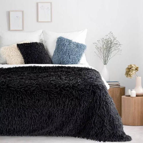 Koc narzuta włochacz Adore futrzak Eurofirany czarny 