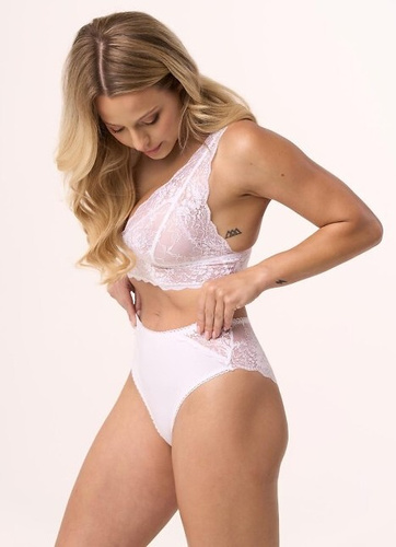 Babell BBL 213 białe – Figi bawełniane z koronkowym wykończeniem z tyłu