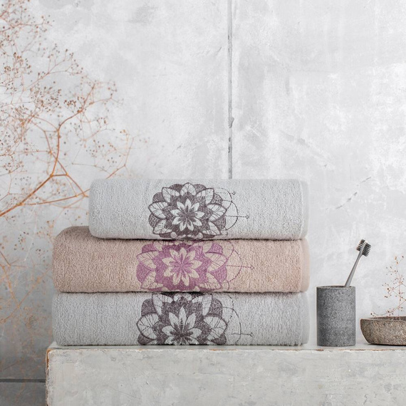 Komplet ręczników Lotus z haftem z motywem mandali Eurofirany biały/czarny