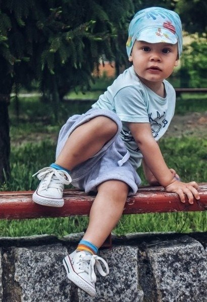 Bambusowa chustka z daszkiem Mikrokosmos- Makaszka