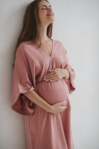 Elegancka sukienka Mama Zen do karmienia i na ciążę – Tencel Herbal Rose