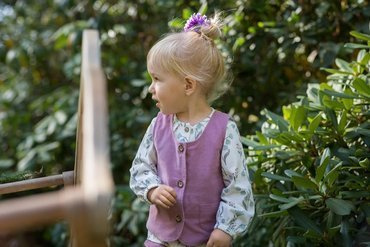 Kamizelka na guziki "My Garden" Pinokio - róż