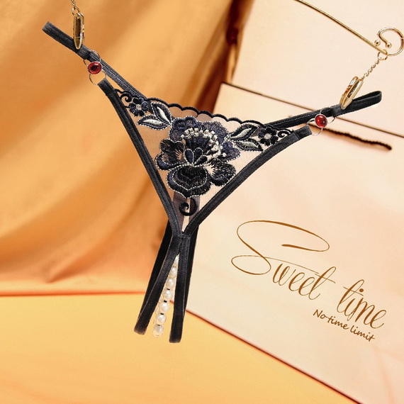 Erotyczne stringi damskie LivCo Corsetti LC90520 – zmysłowe, z otwartym krokiem