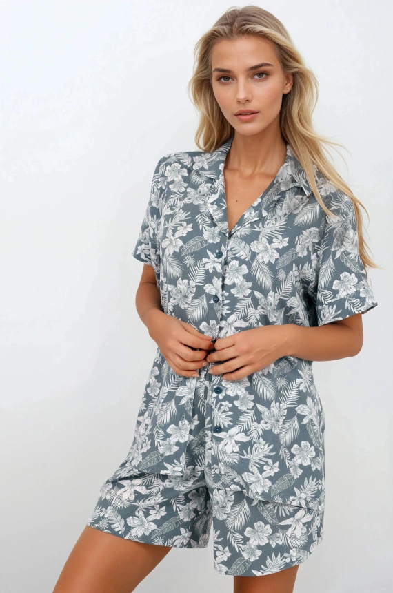 Stylish Embrace – Ekskluzywna Piżama Damska Momenti Per Me | Premium Letni Komplet