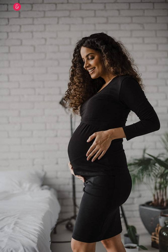 Bluzka do karmienia i ciążowa z dekoltem w serek Milk Shirt czarny