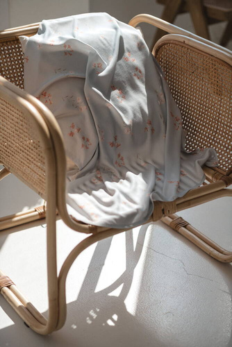 Otulacz bambusowy Flowers on Blue Milk&Love