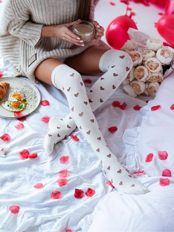 0293 Walentynki Zakolanówki damskie Milena kremowy