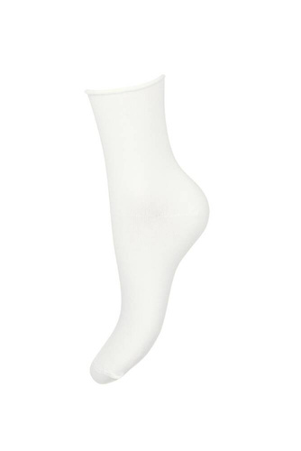 Fit bezuciskowe gładkie Skarpety damskie Milena - ecru