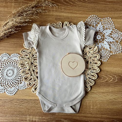 Body z krótkim rękawem BK12324 Łączka Mamatti