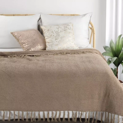 Koc narzuta z frędzlami Milo Eurofirany beżowy 