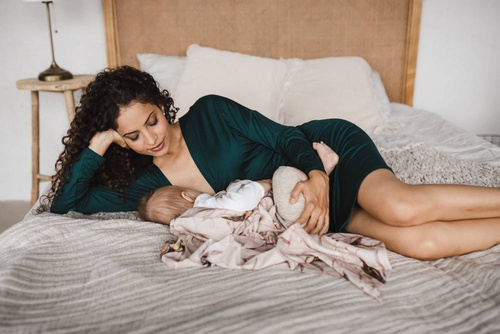 Bambusowa koszula nocna ciążowa i do karmienia długi rękaw Moon Milk&Love butelkowa zieleń