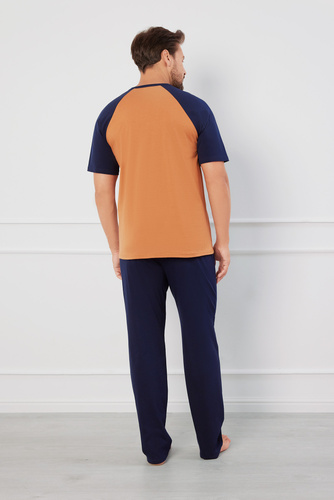 Piżama Męska krótki rękaw, długie spodnie Aleksander talian Fashion - koniak/granat 