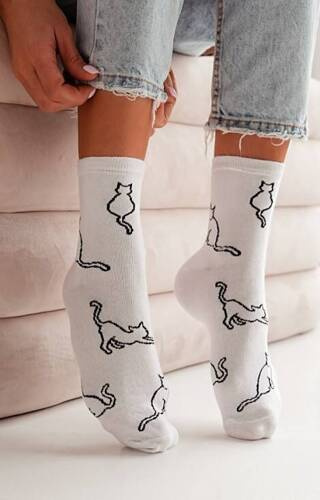 0200 Kontury Kota Skarperty damskie Milena - biały