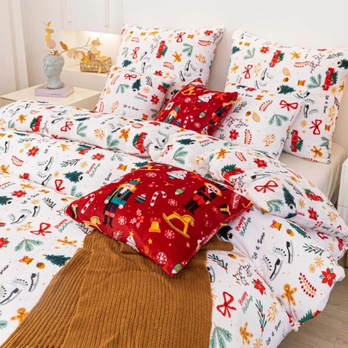 Merry Cozy Pościel pluszowa świąteczna biały miś Spod Igły i Nitki– mikrofibra 100%, 210 g/m²