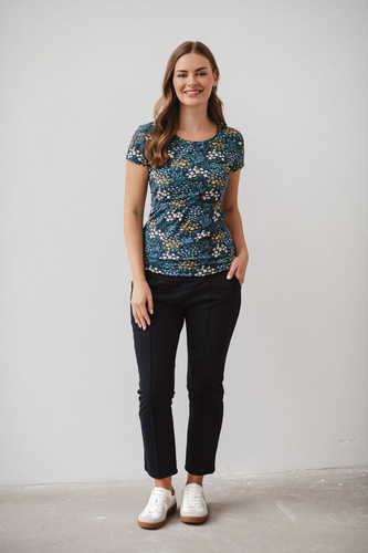 Bluzka do karmienia i ciążowa z krótkim rękawem Milk Shirt Milk&Love łąka na granatowym