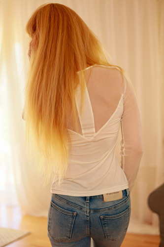 Fargo Mirale – elegancka bluzka z mikrofibry i siateczki, długi rękaw, uszyta w Polsce