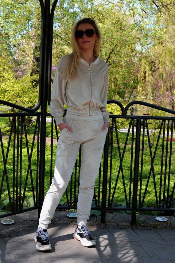 Komplet dresowy Goldenia Beige Merribel