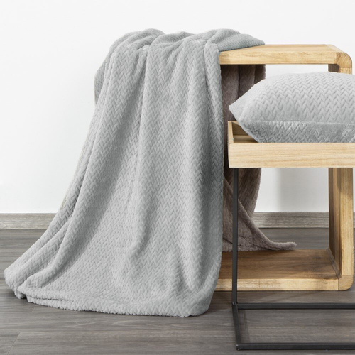 Cindy 3 Koc, narzuta   Designe91 -zielony ciemny