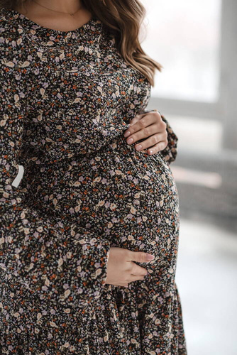 Sukienka ciążowa i do karmienia Lovely Dress Milk&Love  czarna w kwiatuszki