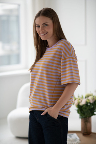 T-shirt do karmienia i ciąży Mamahood oversize z krytymi zamkami OEKO-TEX Milk&Love miodowo-liliowe paski