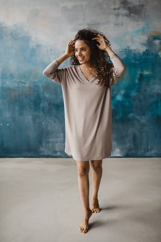 Bambusowa koszula nocna ciążowa i do karmienia długi rękaw Moon Milk&Love beżowy 