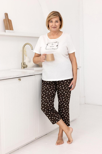 Piżama 733 Regina ecru – bawełniana, z krótkim rękawem, półokrągły dekolt, wzorzyste spodnie 7/8