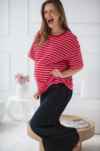 T-shirt do karmienia i ciąży Mamahood oversize z krytymi zamkami OEKO-TEX Milk&Love czerwono-różowe paski