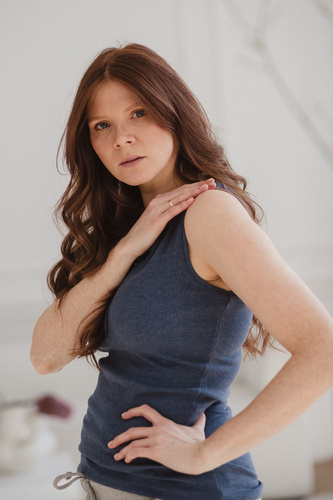 Koszulka ciążowa do karmienia w prążki na ramiączkach Tummy Milk&Love jeans blue