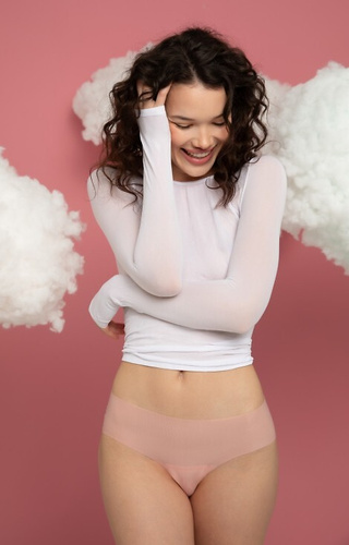 Julimex Mousse Classic brzoskwinia – bezszwowe figi damskie z ultralekkiego materiału