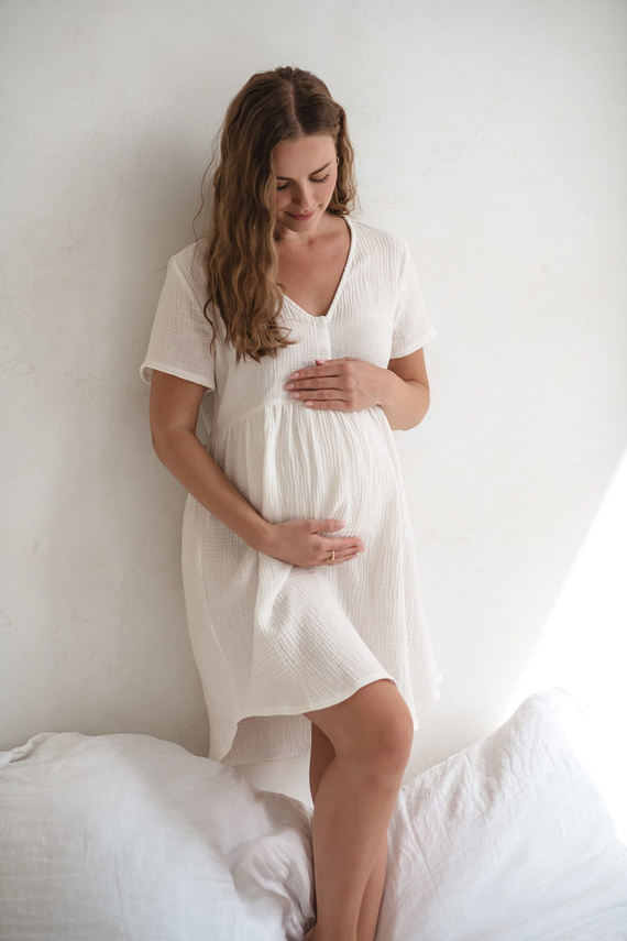 Koszula nocna ciążowa i do karmienia muślinowa Aurora Milk&Love śmietankowy