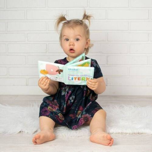 Edukacyjna książeczka do kąpieli z piszczkiem Literki Akuku