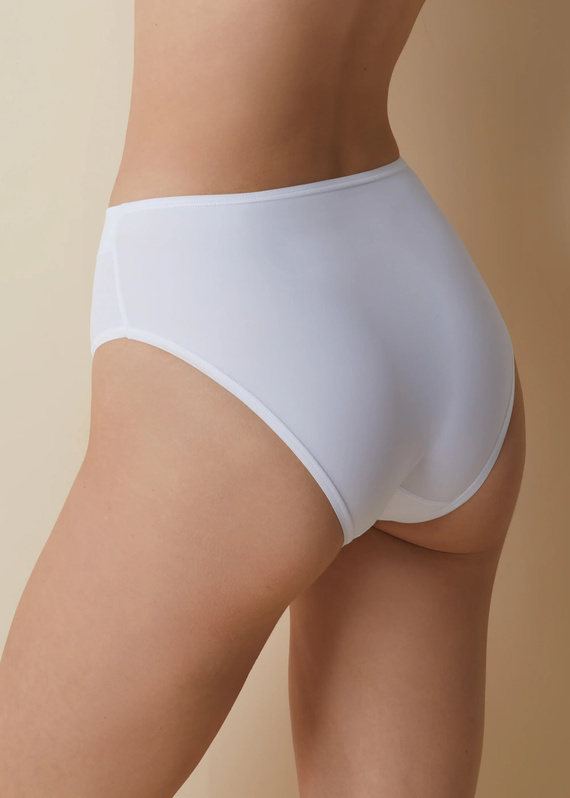 Modelujące figi Mariluz białe– wysoki stan, klasyczny krój, elastyczny materiał