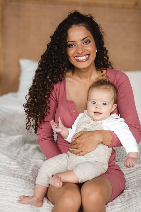 Sukienka ciążowa i do karmienia z dzianiny w prążek Tummy Milk&Love dusty cedar