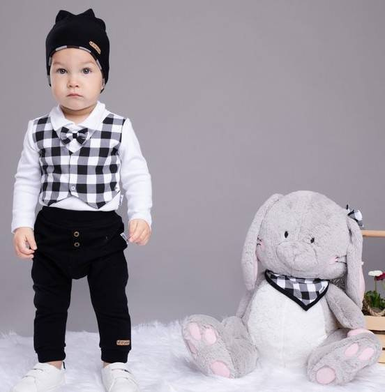 Komplet czapka, apaszka, body i spodnie 163353 "Bunny Kratka" Nicol - czarny/biały