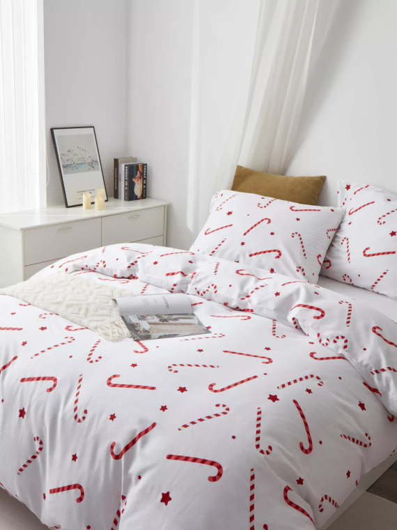 Świąteczna pościel satynowa z bawełny Candycanes Spod Igły i Nitki biała czerwona cukierki– gładka i elegancka
