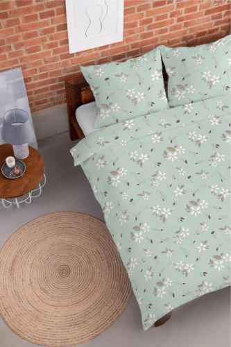 5632 B Detexpol Pastel Flowers miętowa w białe kwiaty i liście– pościel flanelowa bawełniana, miękka i przytulna