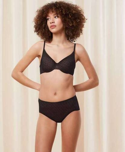Biustonosz usztywniany Signature Sheer WHP  Triumph- kremowy