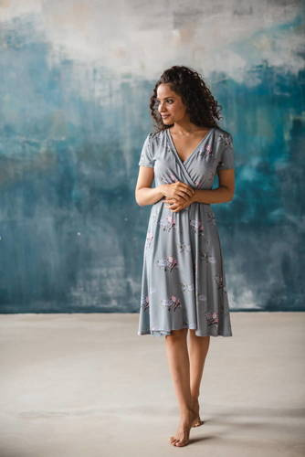 Sukienka do karmienia ciążowa Two Ways MIDI Milk&Love krótki rękaw eukaliptus