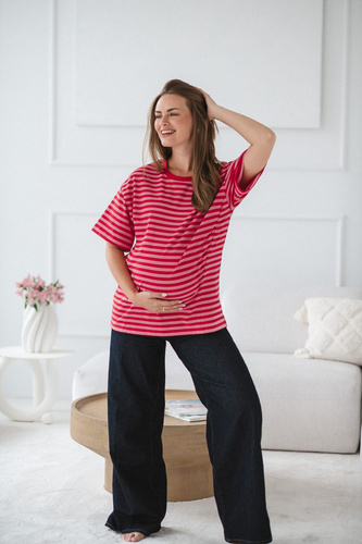 T-shirt do karmienia i ciąży Mamahood oversize z krytymi zamkami OEKO-TEX Milk&Love czerwono-różowe paski