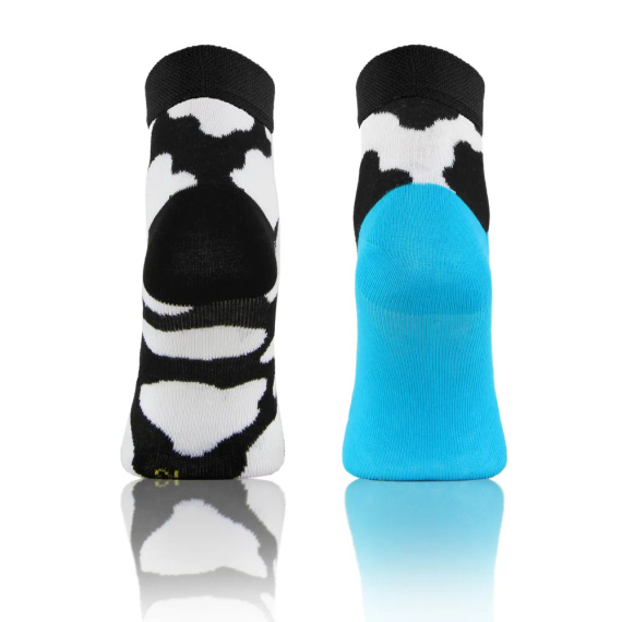 Krowa i łatki Skarpety krótkie finest cotton dwie różne Sesto Senso czarny